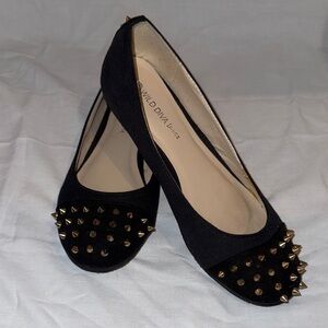 Wild Diva Black Flats with Gold Studs